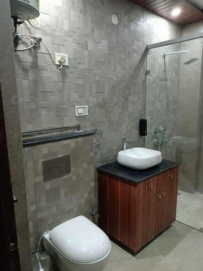 Bathroom Designs by Contractor Sanjay Kumar, Delhi | Kolo