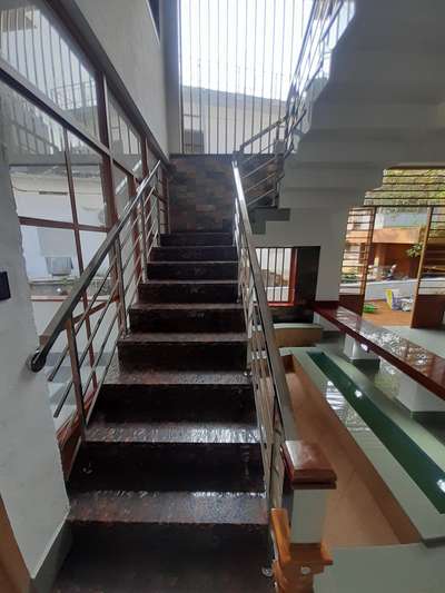 Staircase Designs by Flooring ജിയൊ ജിയൊ, Kottayam | Kolo