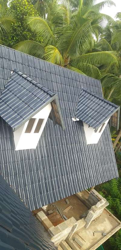 Roof Designs by Contractor bijish bijish, Thrissur | Kolo
