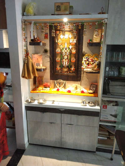 Prayer Room, Storage, Lighting Designs by Carpenter  mr Inder  Bodana, Indore | Kolo