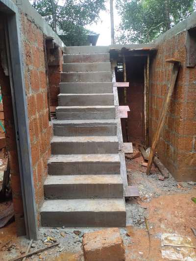 Staircase Designs by Civil Engineer Maker Zain, Wayanad | Kolo