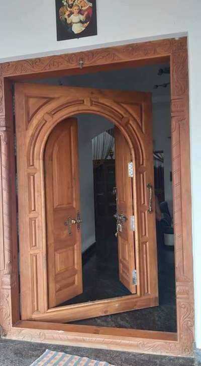 Door Designs by Painting Works Sarath salahudheen, Pathanamthitta | Kolo