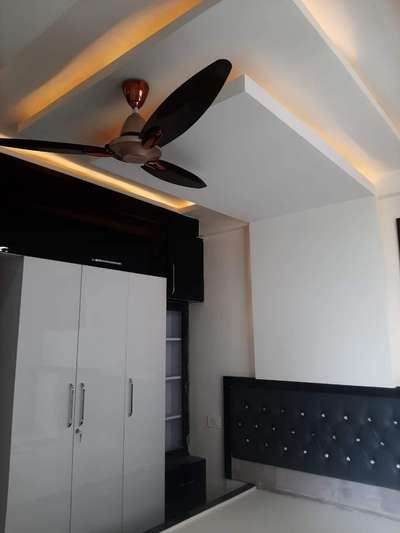 Ceiling, Lighting, Furniture, Storage, Bedroom Designs by Contractor kreativ  Interior solution , Ghaziabad | Kolo