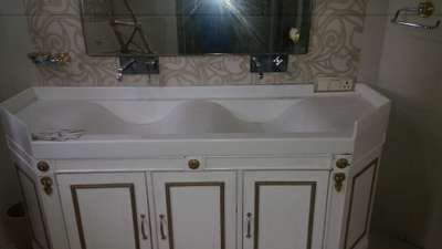 Bathroom Designs by Contractor Aaftab Contractor 9756390896, Gurugram | Kolo