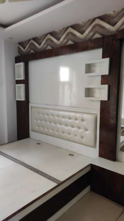 Furniture, Storage, Bedroom, Wall Designs by Carpenter Ashif Saifi, Faridabad | Kolo