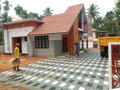 Exterior, Flooring Designs by Civil Engineer 🇻 🇦 🇦 🇸 🇺 🇰 🇮   Engineers  Architects , Pathanamthitta | Kolo