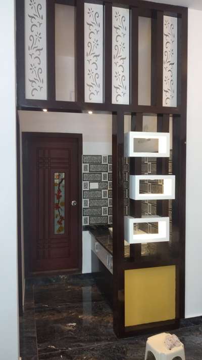 Door, Storage, Lighting Designs by Contractor അനീഷ്  കുമാർ , Idukki | Kolo