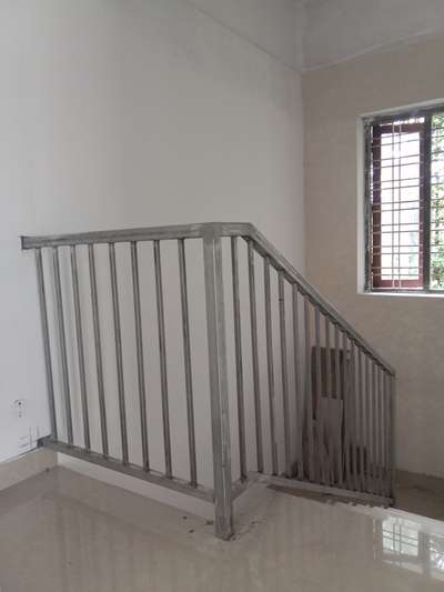 Staircase, Window Designs by Fabrication & Welding Abilash Raman, Ernakulam | Kolo