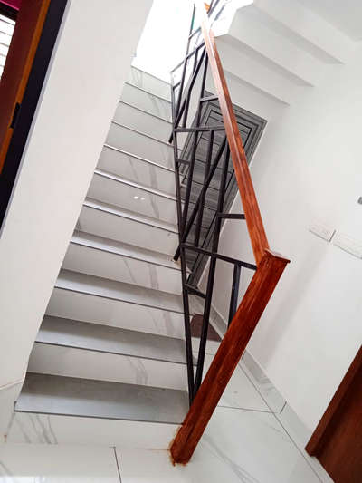 Staircase Designs by Service Provider Praveen Tachunni, Malappuram | Kolo