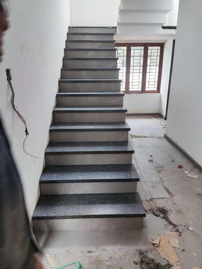 Staircase, Window Designs by Flooring Anuranj Anuranj, Kozhikode | Kolo