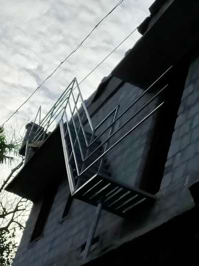 Staircase Designs by Fabrication & Welding Vishnu S, Kollam | Kolo