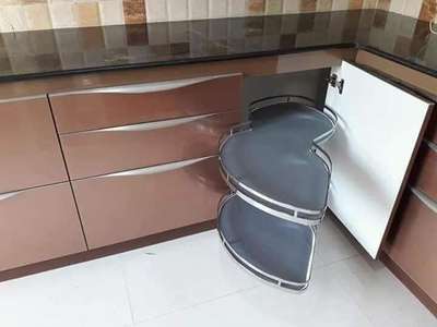 Kitchen, Storage Designs by Interior Designer SWASTIK HOME INTERIORS 9400296552, Pathanamthitta | Kolo