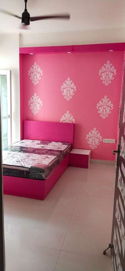 Bedroom, Furniture, Storage, Wall Designs by Carpenter kishan ki shan, Gautam Buddh Nagar | Kolo