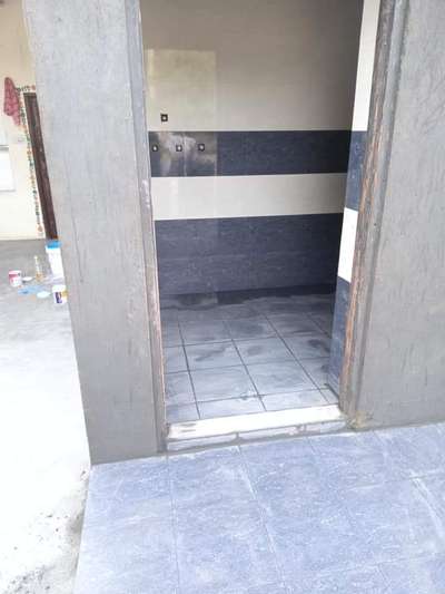 Bathroom, Flooring Designs by Contractor Doulat Ram Kumawat, Jaipur | Kolo