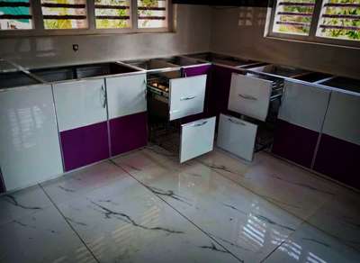 Kitchen, Storage, Flooring Designs by Carpenter PM INTERIOR, Wayanad | Kolo