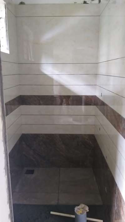 Bathroom, Wall Designs by Flooring ഉണ്ണി  ഉണ്ണി , Kottayam | Kolo