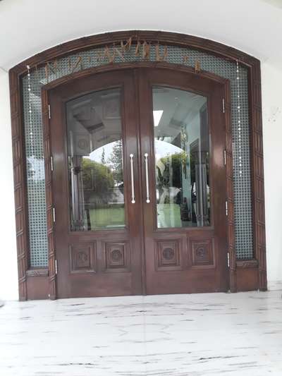 Door Designs by Contractor Rajharan Chaudhary, Delhi | Kolo