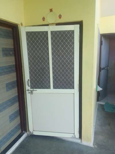 Door Designs by Glazier Gagan Vishwakarma, Bhopal | Kolo