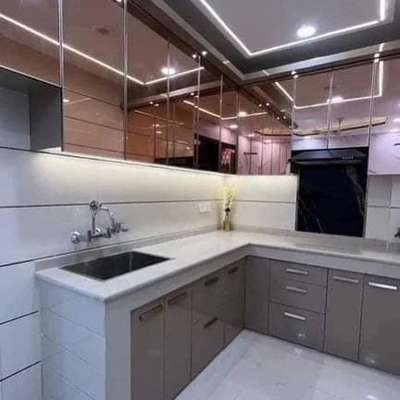 Kitchen, Storage Designs by Carpenter mohd nishar, Delhi | Kolo
