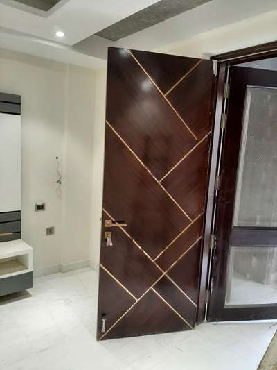 Flooring, Door, Storage Designs by Carpenter Shabu ddin, Gurugram | Kolo