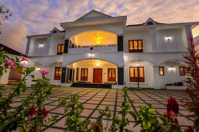 Exterior, Lighting Designs by Contractor Monnaie Developers, Palakkad | Kolo
