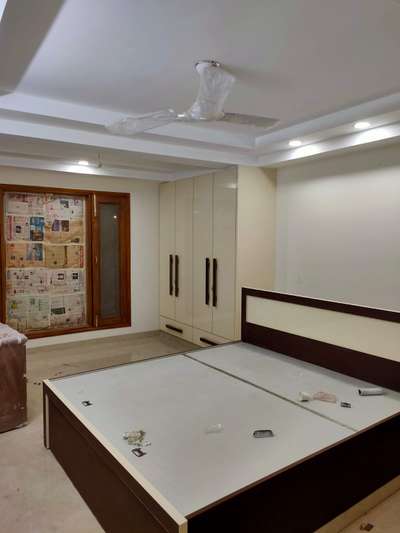 Bedroom, Furniture, Lighting Designs by Contractor Sahil paint Contractor , Gurugram | Kolo