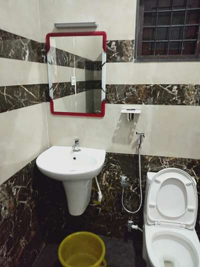 Bathroom Designs by Flooring vibeesh pb, Thrissur | Kolo