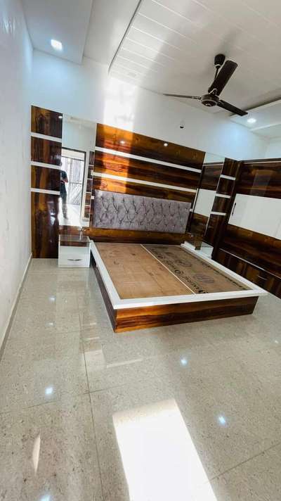 Bedroom, Furniture, Lighting, Wall, Storage Designs by Carpenter Vikas S, Ghaziabad | Kolo