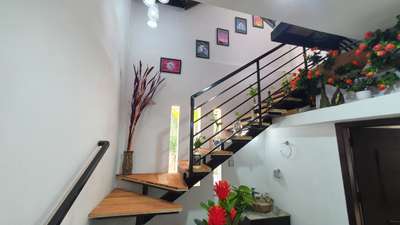 Staircase, Wall, Home Decor, Lighting Designs by Civil Engineer Jose  Daniel, Kollam | Kolo