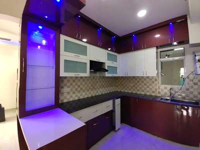 Kitchen, Lighting, Storage Designs by Contractor Mohit Mehta, Delhi | Kolo
