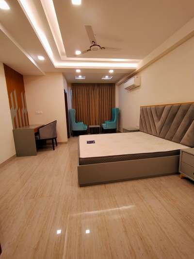 Bedroom Designs by Interior Designer red leaf interiors, Delhi | Kolo