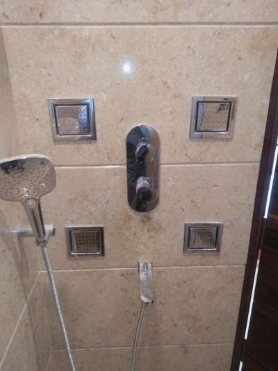 Bathroom Designs by Plumber pardeep sanjay, Ghaziabad | Kolo
