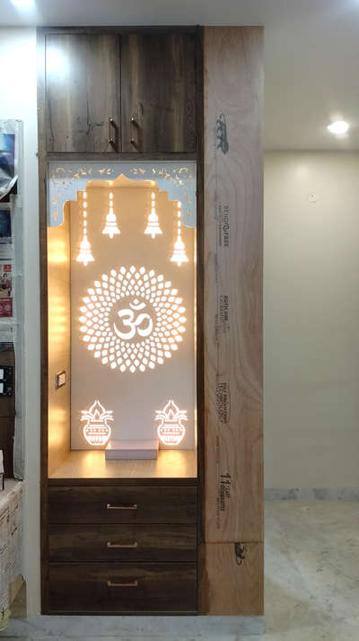 Prayer Room, Lighting, Storage Designs by Carpenter Aasif Saifi, Gautam Buddh Nagar | Kolo