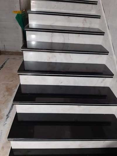 Staircase Designs by Flooring Vijay Babu, Gurugram | Kolo