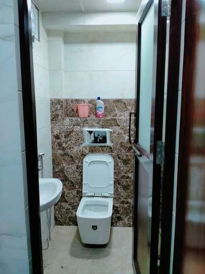 Bathroom Designs by Contractor Mohd Aashiq, Ghaziabad | Kolo