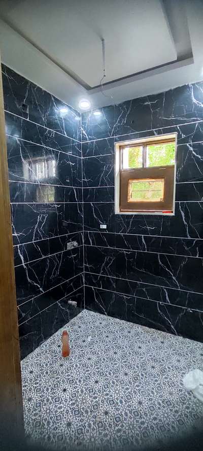 Ceiling, Flooring, Lighting, Bathroom, Wall Designs by Contractor रवि चौधरी, Faridabad | Kolo