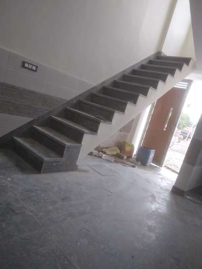Staircase Designs by Contractor Amar Singh, Delhi | Kolo