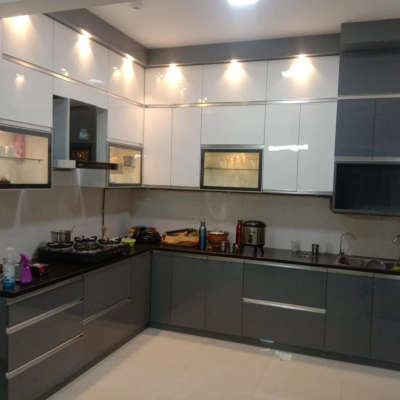 Kitchen, Lighting, Storage Designs by Contractor BANTI INTERIOR Renovation, Ghaziabad | Kolo