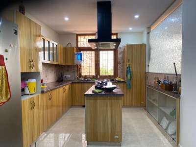Kitchen, Storage, Window Designs by Contractor SHAMBHU NATH SINGH, Gautam Buddh Nagar | Kolo