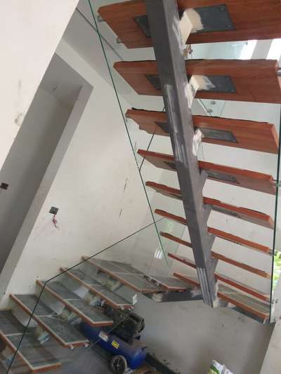 Staircase Designs by Glazier vimal kumar, Thiruvananthapuram | Kolo