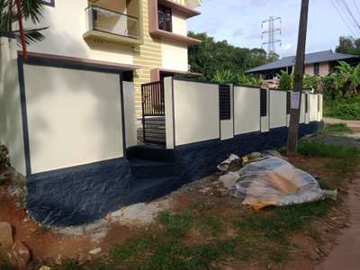 Wall, Outdoor Designs by Contractor Raj kumar, Pathanamthitta | Kolo