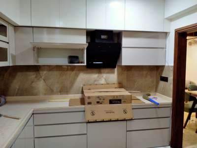 Kitchen, Storage Designs by Carpenter राजकुमार कदम, Indore | Kolo