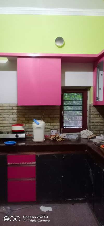 Kitchen, Storage, Window Designs by Carpenter Gurmeet  Singh  carpenter  8168440617, Gurugram | Kolo
