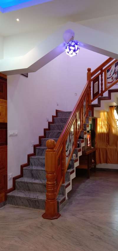 Staircase Designs by Carpenter shaji mahadeva, Kozhikode | Kolo