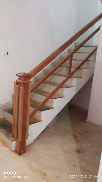 Staircase Designs by Contractor Shinu Adoor Shinu Adoor, Alappuzha | Kolo