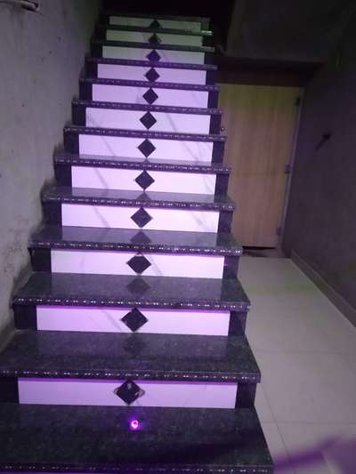 Staircase Designs by Flooring Jitukumawat Jitukumawat, Bhavnagar | Kolo