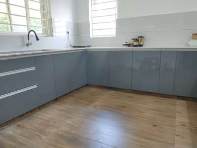 Kitchen, Storage Designs by Contractor max interior exterior , Kannur | Kolo