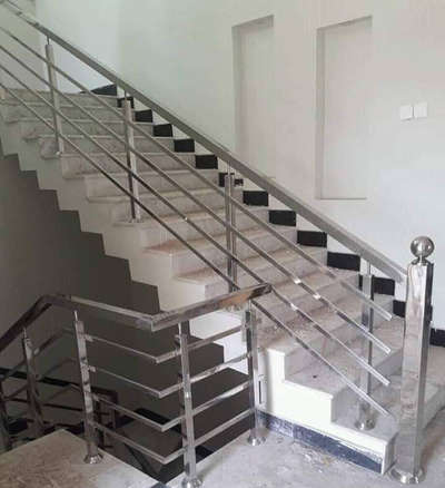 Modern Staircase Design Ideas from NCR & Kerala, India