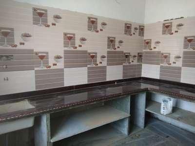 Kitchen, Storage Designs by Flooring Rahul Parmar, Ujjain | Kolo