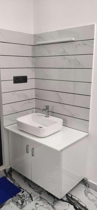 Bathroom Designs by Flooring Sheron Ps, Idukki | Kolo